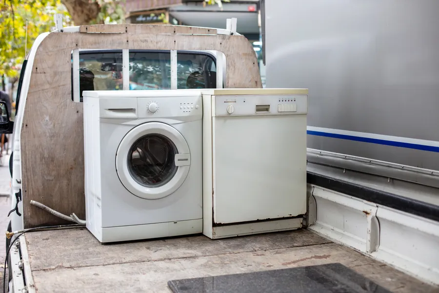 How Appliance Removal Services Help Free Up Space At Home Banning, CA
